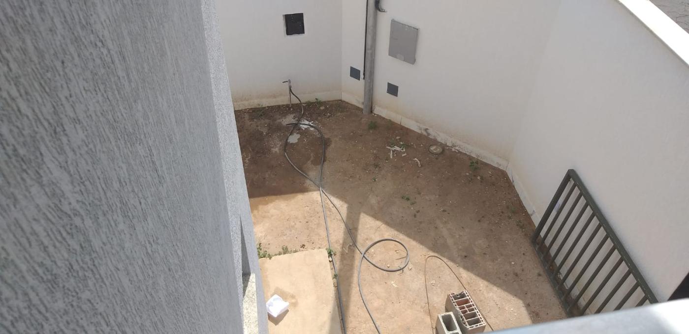 Casa à venda com 3 quartos, 240m² - Foto 4