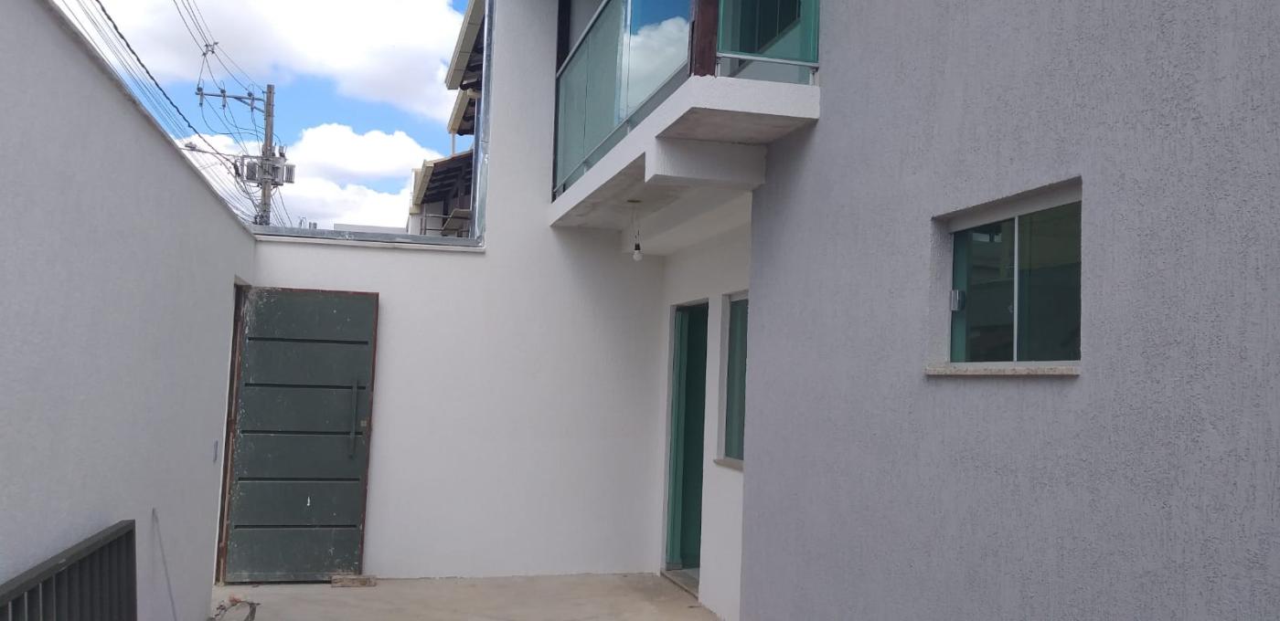 Casa à venda com 3 quartos, 240m² - Foto 7