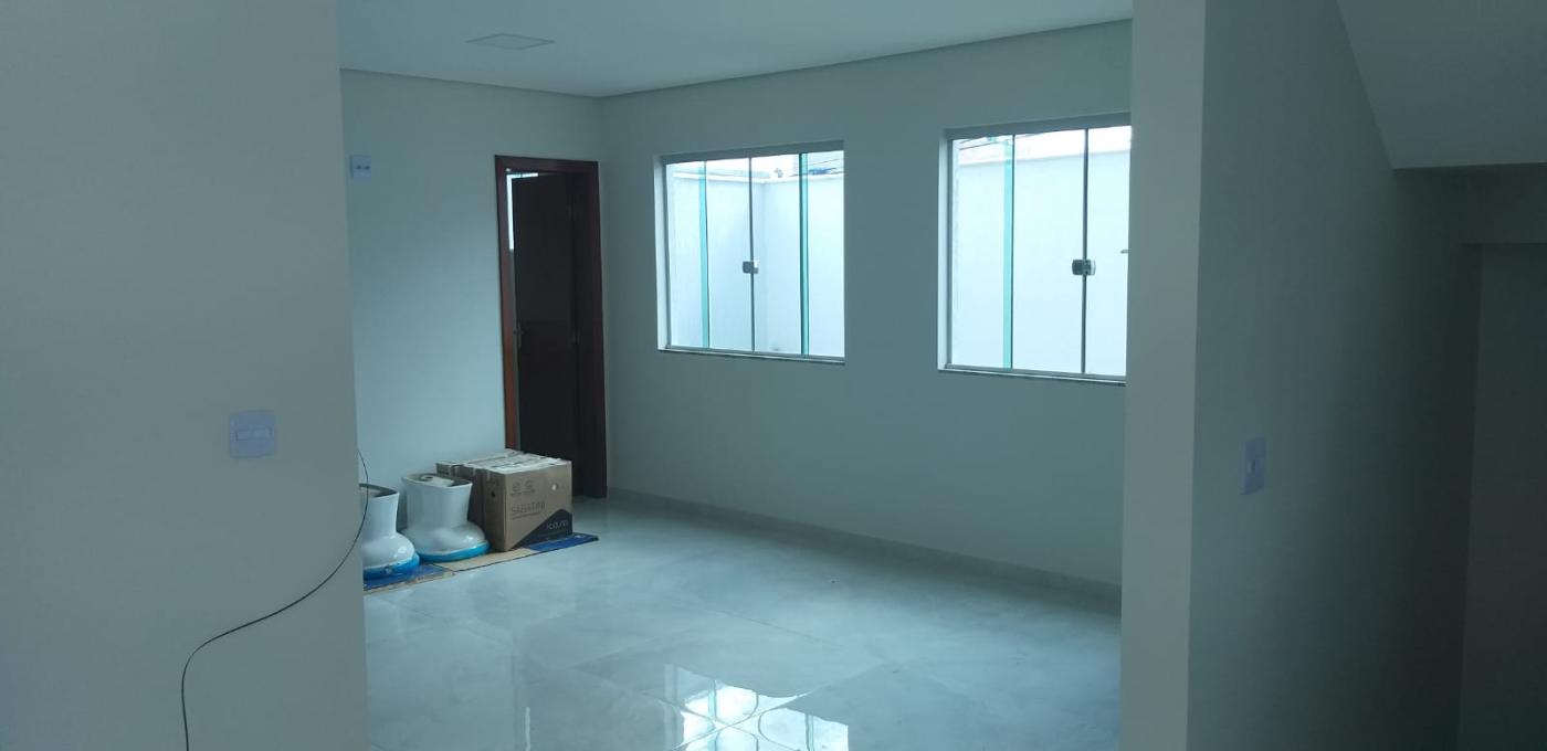 Casa à venda com 3 quartos, 240m² - Foto 8
