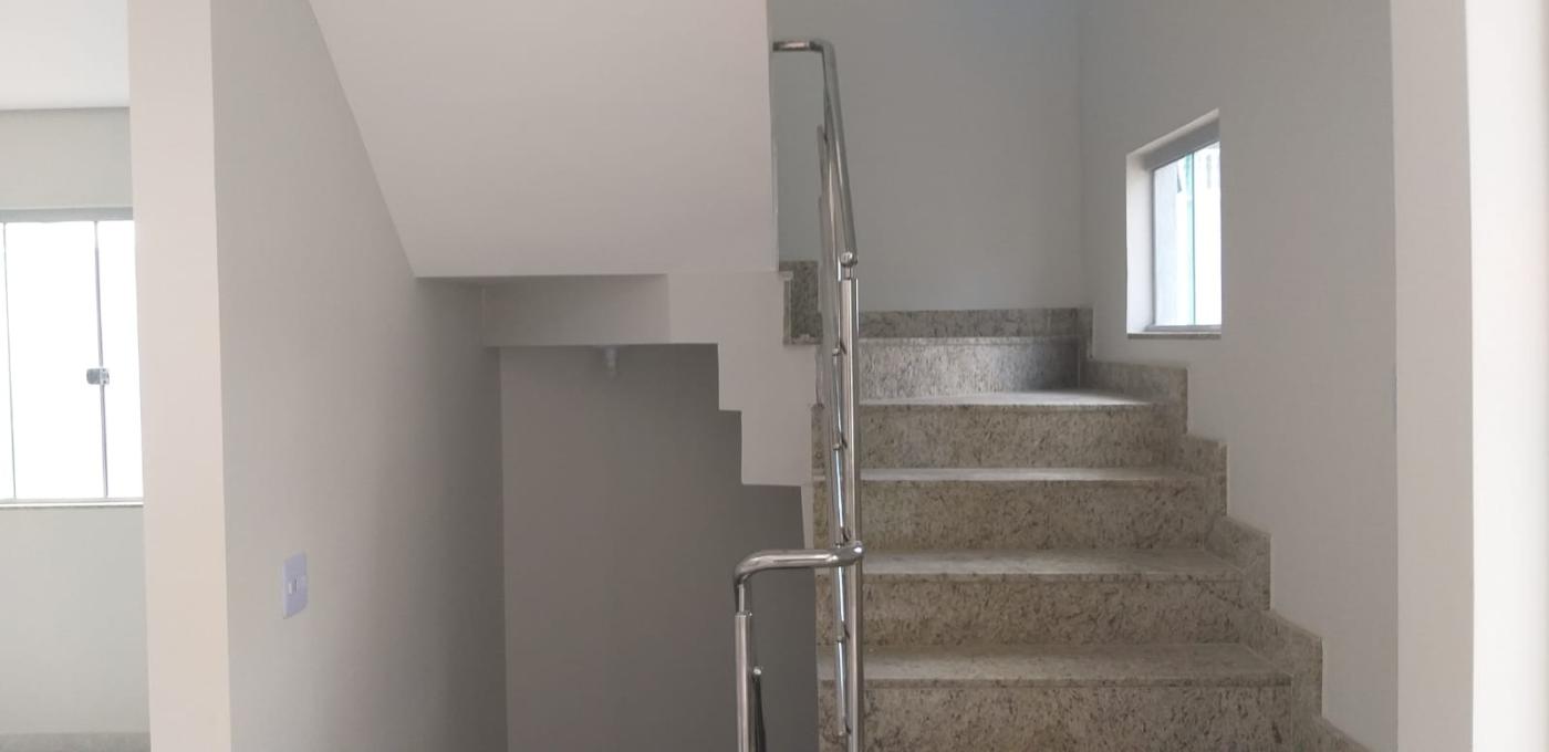 Casa à venda com 3 quartos, 240m² - Foto 12