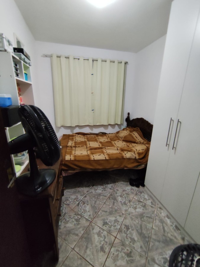 Casa à venda com 9 quartos, 300m² - Foto 5