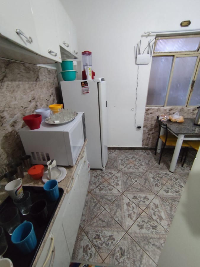 Casa à venda com 9 quartos, 300m² - Foto 13