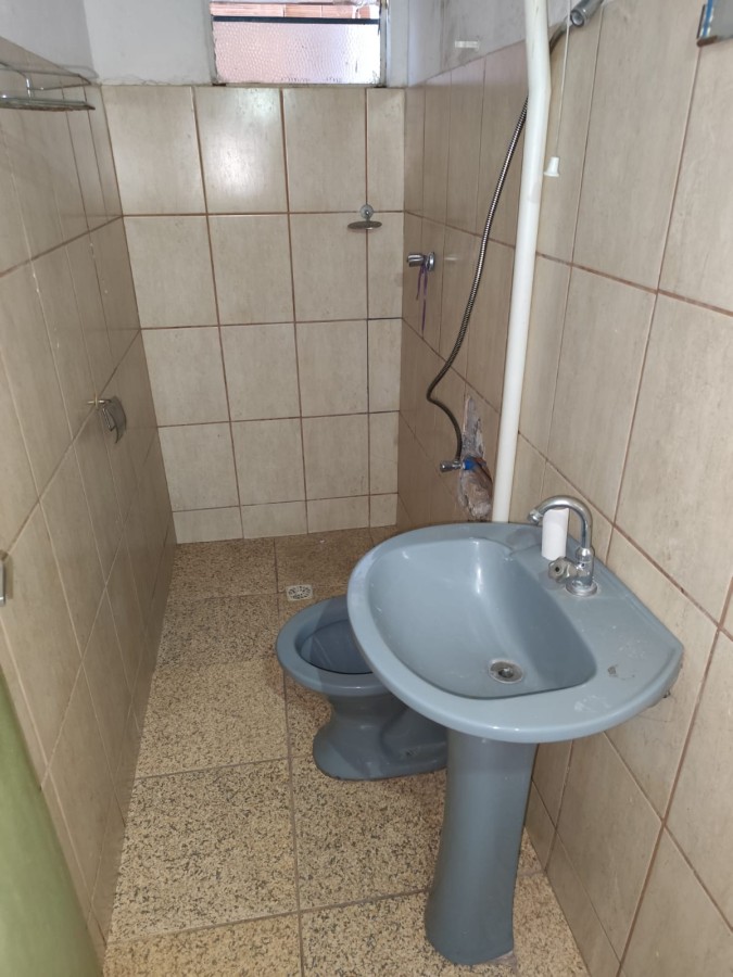 Casa à venda com 9 quartos, 300m² - Foto 27