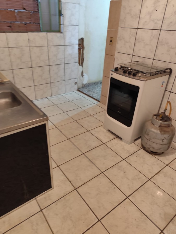 Casa à venda com 9 quartos, 300m² - Foto 33