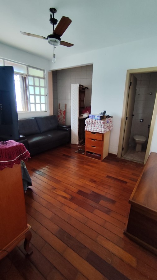 Casa, 5 quartos, 245 m² - Foto 2
