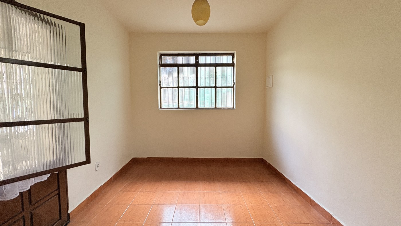 Casa, 4 quartos, 179 m² - Foto 2