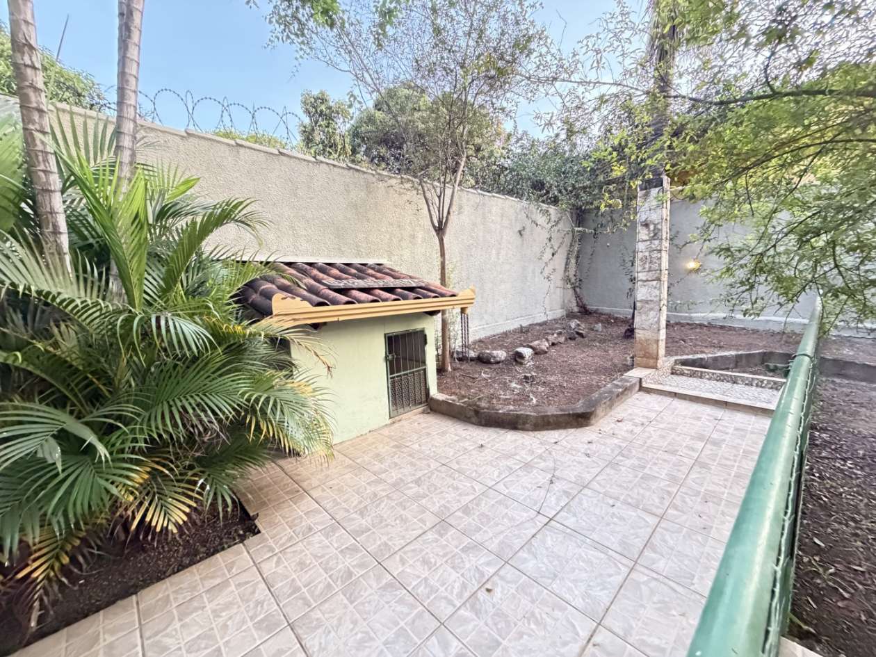 Casa, 3 quartos, 262 m² - Foto 23