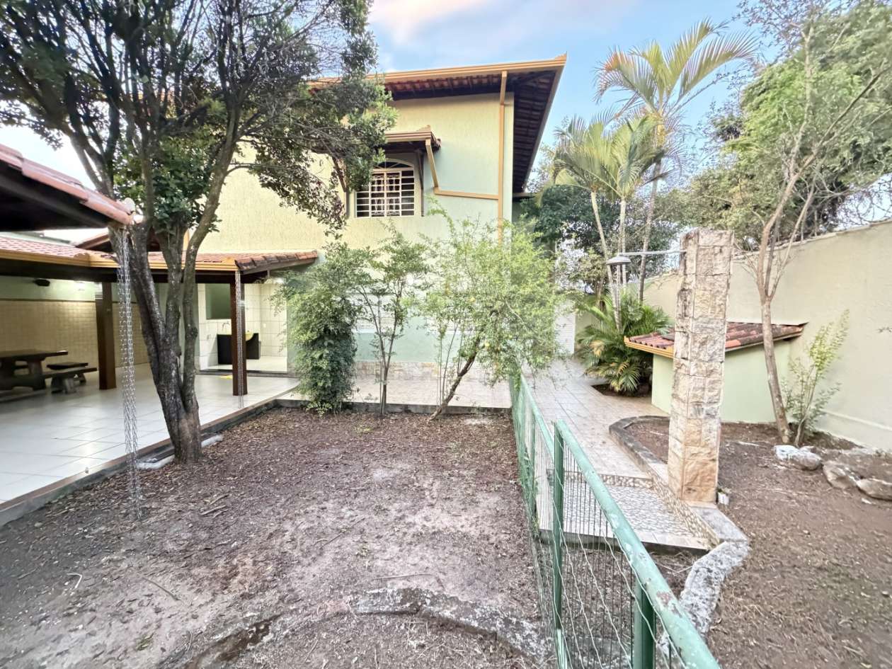 Casa, 3 quartos, 262 m² - Foto 25
