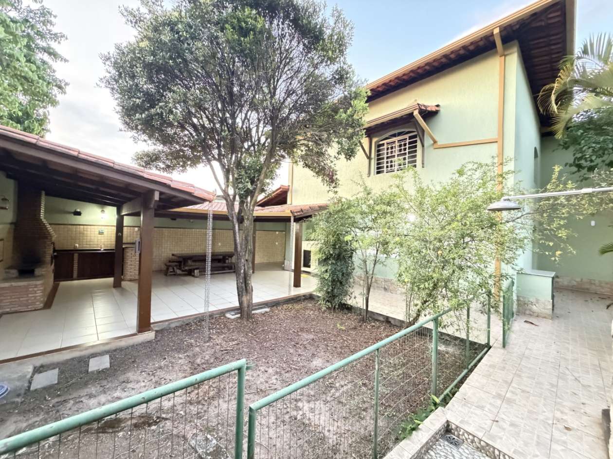 Casa, 3 quartos, 262 m² - Foto 31